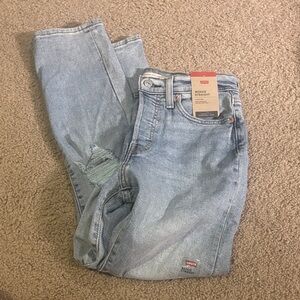 Levi's Women's Light Blue Straight Leg Jeans